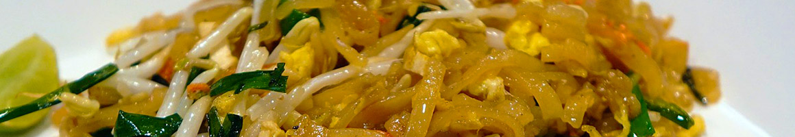 Eating Thai at Sweet Mango Thai Cuisine, Berea restaurant in Berea, OH.